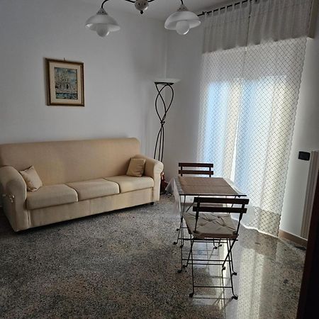 Appartamento I Girasoli 格罗塔列 外观 照片
